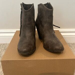 Dark Brown Distressed Ankle height Boots, Size 7